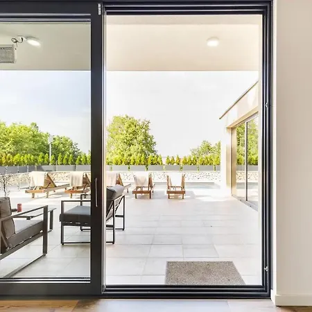 Noel - Luxury With Pool Međugorje